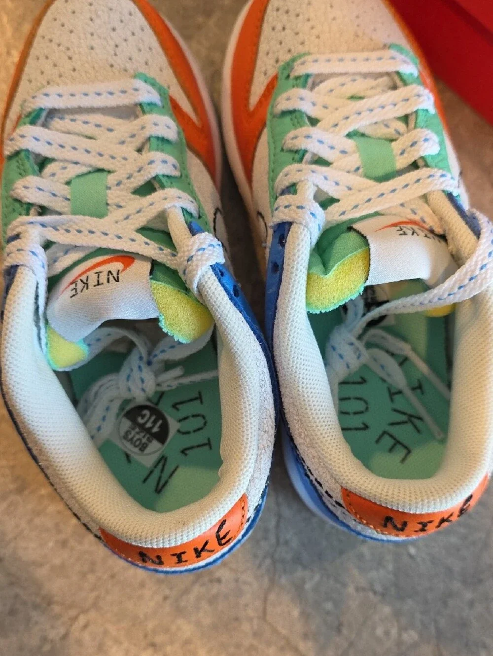 (J54) Nike Kids Low-Top Sneakers in White, Orange, Blue & Mint